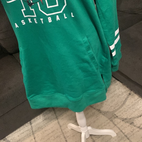 Celtics pullover - Picture 7 of 9